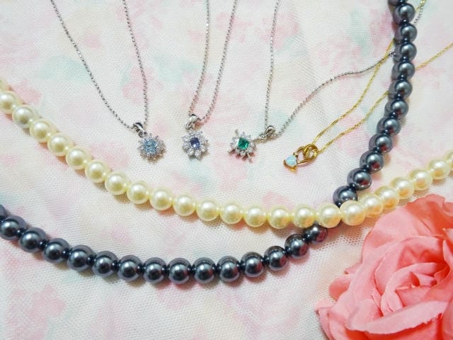 ロレックスの資産価値とリセールバリュー愛好家が注目する伝統と市場動向