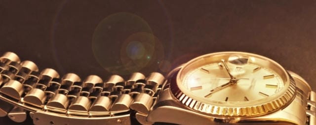 金が織りなす時代と価値の変遷多面性と現代社会との結びつき