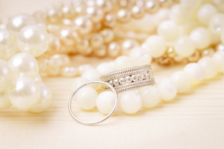 あなたの資産が一瞬で跳ね上がるヴィトン中古市場の闇と本物を見抜く禁断の裏技